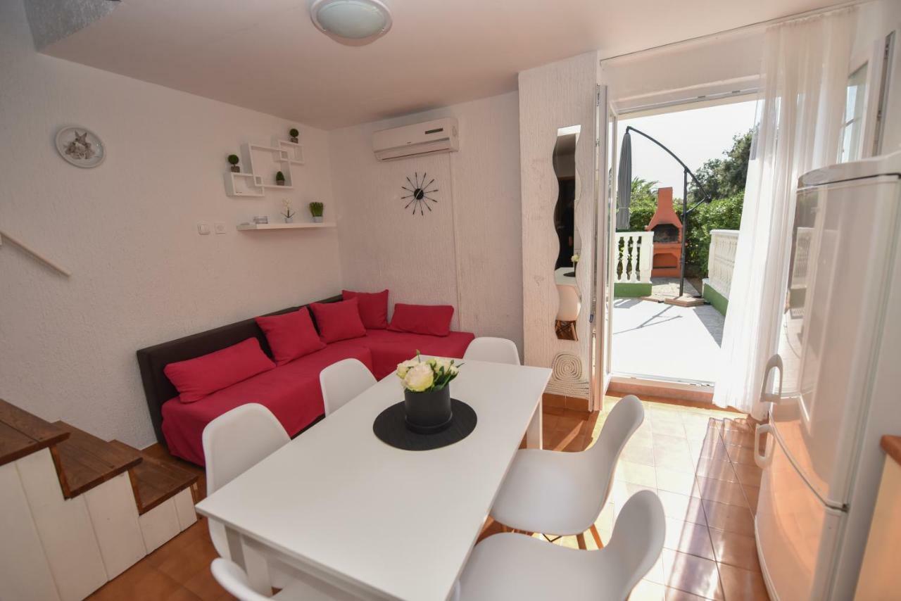 Apartment Tinateo, Gajac Novalja Exterior foto